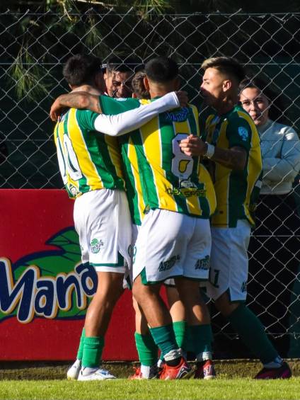 Uribelarrea FC le ganó el clásico a EFIC con viento a favor